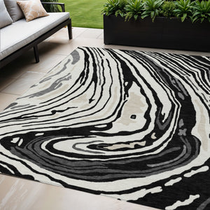 Homeroots 3' Durable Abstract Washable Area Rug For Indoor And Outdoor Spaces - Stylish And Stain Resistant 5' X 8' Polyester 601249