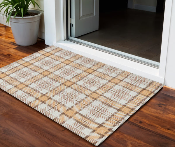 Homeroots 3' Aqua And Gray Plaid Washable Area Rug - Durable Indoor Outdoor Design For High Traffic Spaces 3' X 5' Polyester 601344