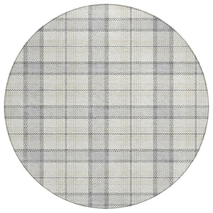 HomeRoots 5' Silver and Gray Plaid Area Rug – Stylish, Washable, Durable for Indoors and Outdoors, Easy Care 8' Round 601370
