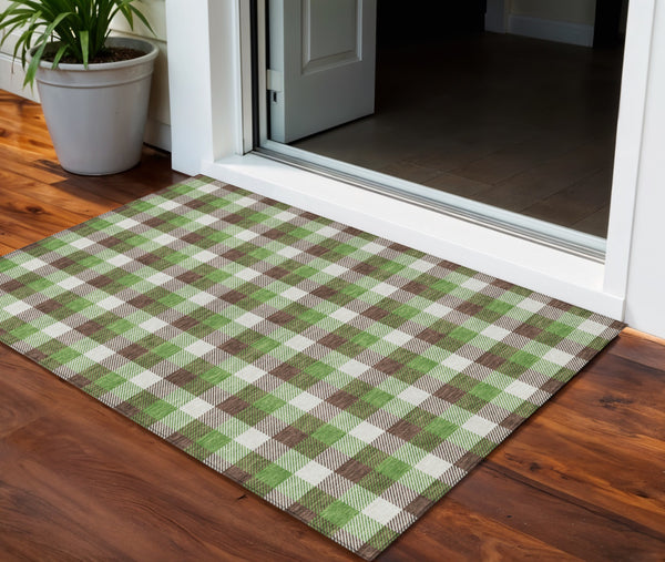 Homeroots 3' Stylish Brown Green Beige Plaid Washable Rug For Indoor And Outdoor Use - Durable And Chic 3' X 5' Polyester 601380