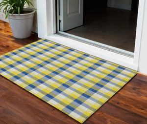 Homeroots 3' Stylish Brown Green Beige Plaid Washable Rug For Indoor And Outdoor Use - Durable And Chic 3' X 5' Polyester 601446