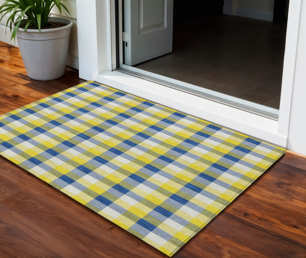 Homeroots 3' Stylish Brown Green Beige Plaid Washable Rug For Indoor And Outdoor Use - Durable And Chic 3' X 5' Polyester 601446