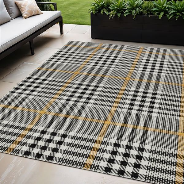 Homeroots 3' Stylish Black Gold & Ivory Plaid Washable Rug - Perfect For Indoor & Outdoor High Traffic Areas 5' X 8' Polyester 601453