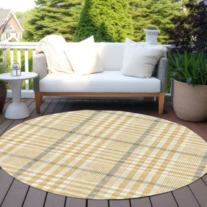 Homeroots 3' Stylish Black Gold & Ivory Plaid Washable Rug - Perfect For Indoor & Outdoor High Traffic Areas 8' Round Polyester 601478