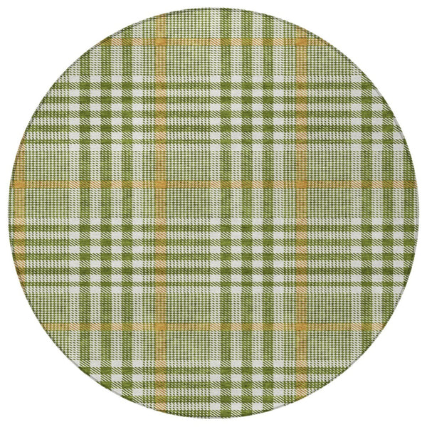 Homeroots 3' Stylish Black Gold & Ivory Plaid Washable Rug - Perfect For Indoor & Outdoor High Traffic Areas 8' Round Polyester 601496