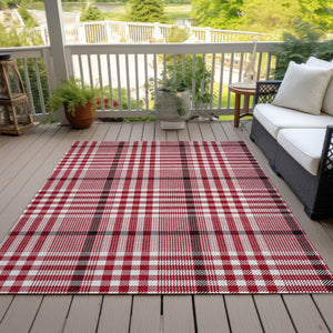 Homeroots 3' Stylish Black Gold & Ivory Plaid Washable Rug - Perfect For Indoor & Outdoor High Traffic Areas 10' X 14' Polyester 601517