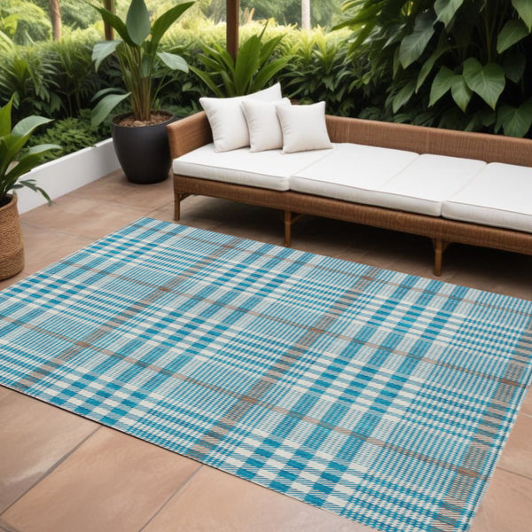 Homeroots 3' Stylish Black Gold & Ivory Plaid Washable Rug - Perfect For Indoor & Outdoor High Traffic Areas 10' X 14' Polyester 601523