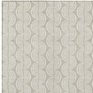 Homeroots 3' Beige And Ivory Ogee Washable Area Rug For Indoor And Outdoor Spaces – Durable, Stylish Design 3' X 5' Polyester 601524