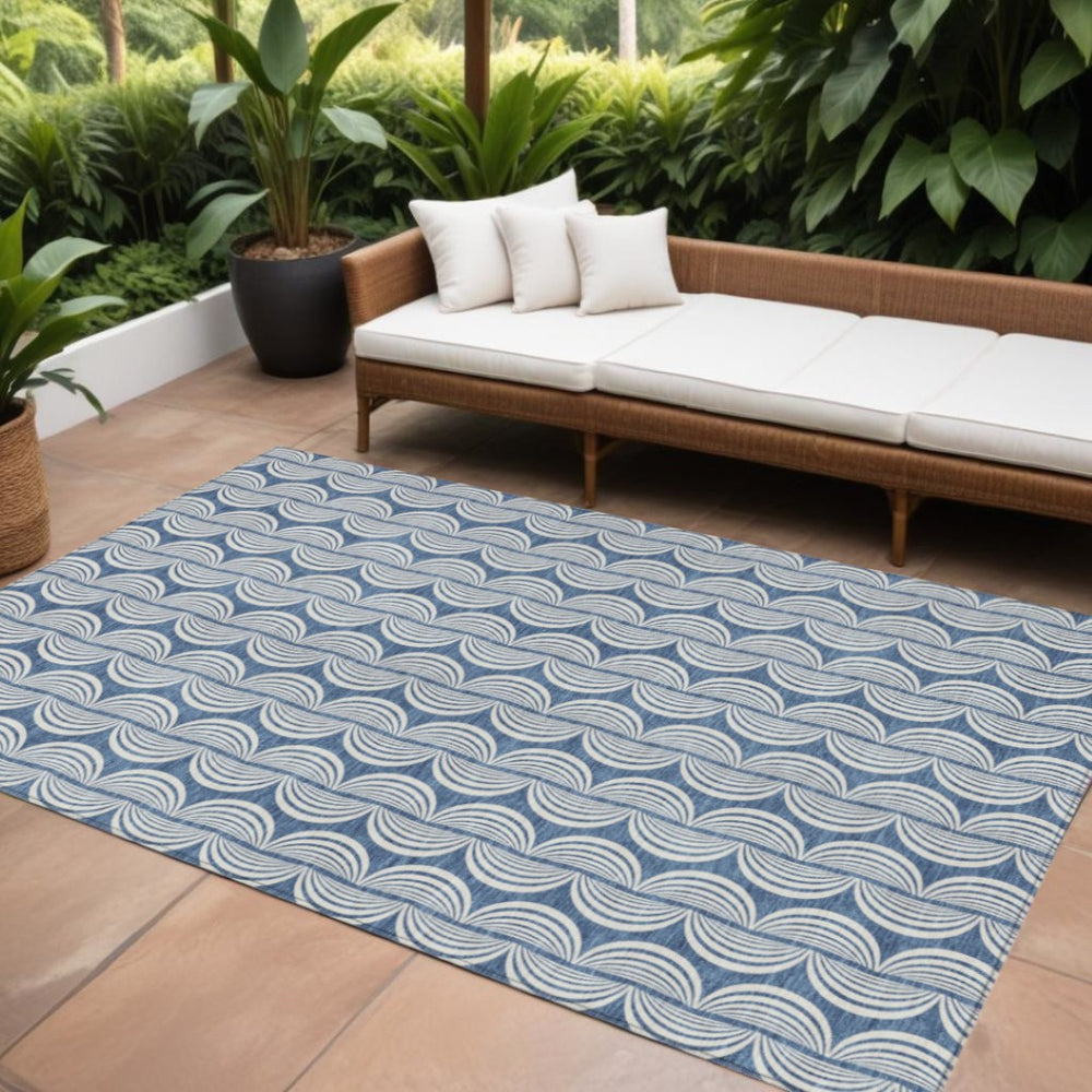 HomeRoots 9' Denim Blue & Ivory Ogee Washable Area Rug - Stylish Indoor/Outdoor Design for High-Traffic Spaces 601552