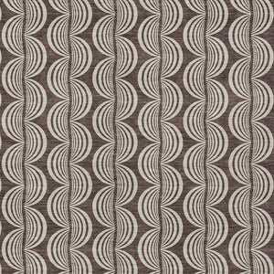 Homeroots 3' Beige And Ivory Ogee Washable Area Rug For Indoor And Outdoor Spaces – Durable, Stylish Design 5' X 8' Polyester 601555