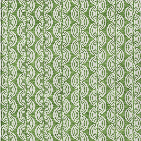 Homeroots 3' Beige And Ivory Ogee Washable Area Rug For Indoor And Outdoor Spaces – Durable, Stylish Design 8' X 10' Polyester 601563