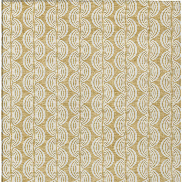 Homeroots 3' Beige And Ivory Ogee Washable Area Rug For Indoor And Outdoor Spaces – Durable, Stylish Design 5' X 8' Polyester 601567