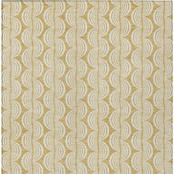 Homeroots 3' Beige And Ivory Ogee Washable Area Rug For Indoor And Outdoor Spaces – Durable, Stylish Design 10' X 14' Polyester 601571