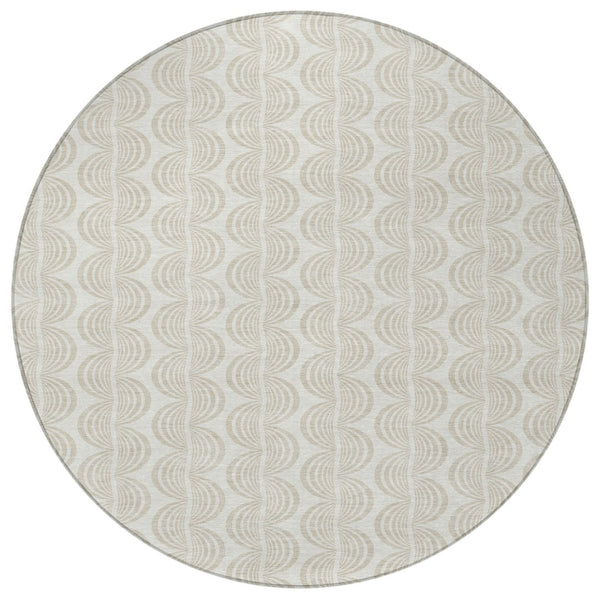 Homeroots 3' Beige And Ivory Ogee Washable Area Rug For Indoor And Outdoor Spaces – Durable, Stylish Design 8' Round Polyester 601580