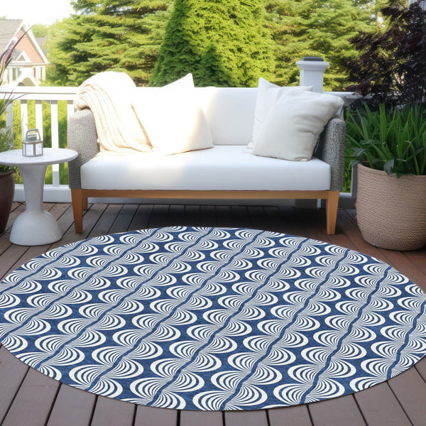 Homeroots 3' Beige And Ivory Ogee Washable Area Rug For Indoor And Outdoor Spaces – Durable, Stylish Design 8' Round Polyester 601586