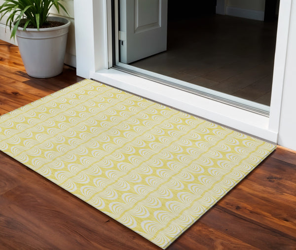 Homeroots 3' Aqua And Beige Ogee Washable Indoor Outdoor Area Rug - Durable, Stylish, And Easy To Maintain 3' X 5' Polyester 601662