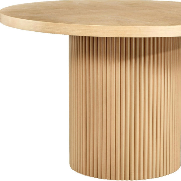HomeRoots 48" Natural Wood Round Pedestal Dining Table - Stylish, Versatile Design for Modern Spaces & Gatherings 602333
