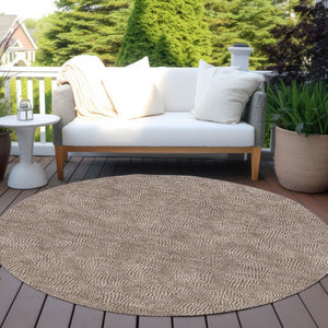 Homeroots 3' Beige And Ivory Geometric Washable Area Rug - Perfect For Indoor And Outdoor Comfort & Style 8' Round Polyester 602349