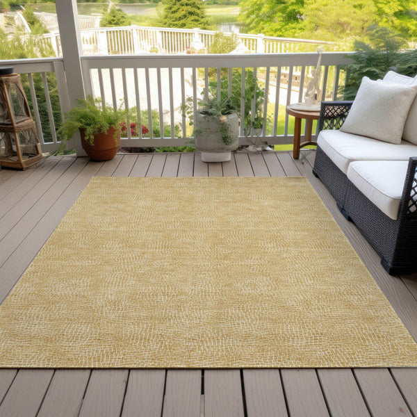 Homeroots 3' Beige And Ivory Geometric Washable Area Rug - Perfect For Indoor And Outdoor Comfort & Style 9' X 12' Polyester 602375