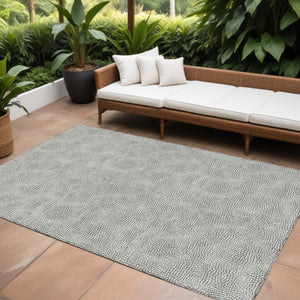 Homeroots 3' Artichoke Green Geometric Washable Area Rug For Indoor And Outdoor Spaces - Durable Style! 8' X 10' Polyester 602458