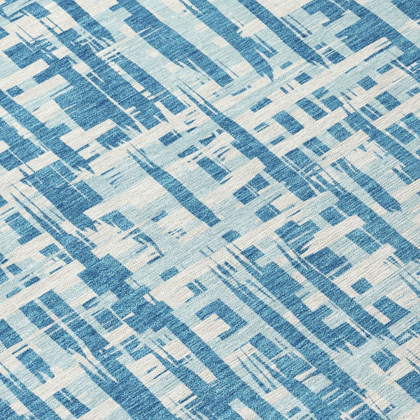 Homeroots 3' Stylish Black, Gray, And Ivory Abstract Washable Area Rug For Indoor And Outdoor Spaces 8' Round Polyester 602529