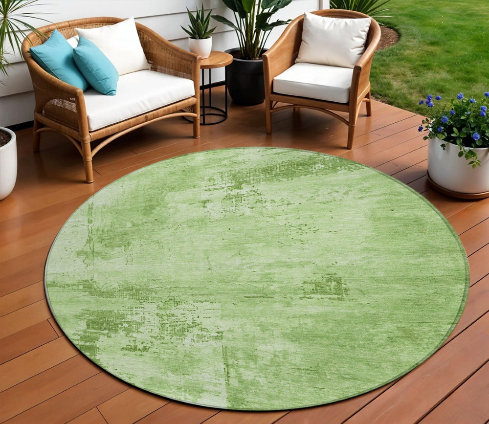 HomeRoots 5' Green and Ivory Abstract Area Rug – Stylish, Washable, Indoor/Outdoor with Non-Slip Backing 8' Round 602703