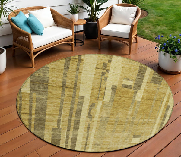 Homeroots 3' Blush And Brown Striped Washable Area Rug – Perfect For Indoor And Outdoor Spaces, Durable Design 8' Round Polyester 602781
