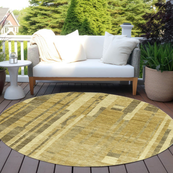 Homeroots 3' Blush And Brown Striped Washable Area Rug – Perfect For Indoor And Outdoor Spaces, Durable Design 8' Round Polyester 602781