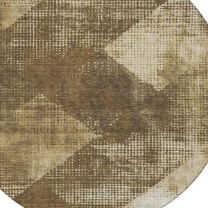 Homeroots 3' Brown And Beige Geometric Washable Area Rug – Perfect For Indoor And Outdoor High Traffic Spaces 8' Round Polyester 602829