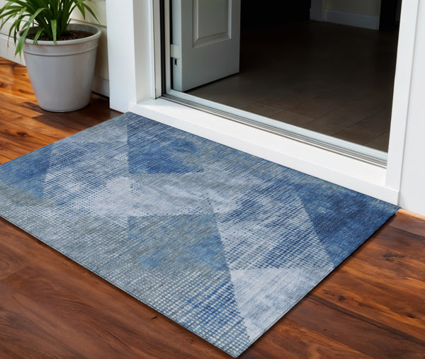 Homeroots 3' Brown And Beige Geometric Washable Area Rug – Perfect For Indoor And Outdoor High Traffic Spaces 3' X 5' Polyester 602833