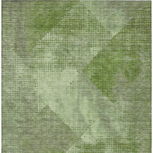 Homeroots 3' Brown And Beige Geometric Washable Area Rug – Perfect For Indoor And Outdoor High Traffic Spaces 5' X 8' Polyester 602840