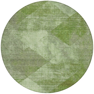 Homeroots 3' Brown And Beige Geometric Washable Area Rug – Perfect For Indoor And Outdoor High Traffic Spaces 8' Round Polyester 602841