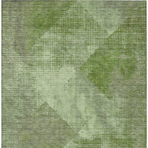 Homeroots 3' Brown And Beige Geometric Washable Area Rug – Perfect For Indoor And Outdoor High Traffic Spaces 9' X 12' Polyester 602843