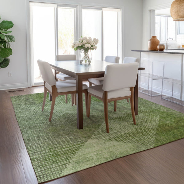 Homeroots 3' Brown And Beige Geometric Washable Area Rug – Perfect For Indoor And Outdoor High Traffic Spaces 9' X 12' Polyester 602843