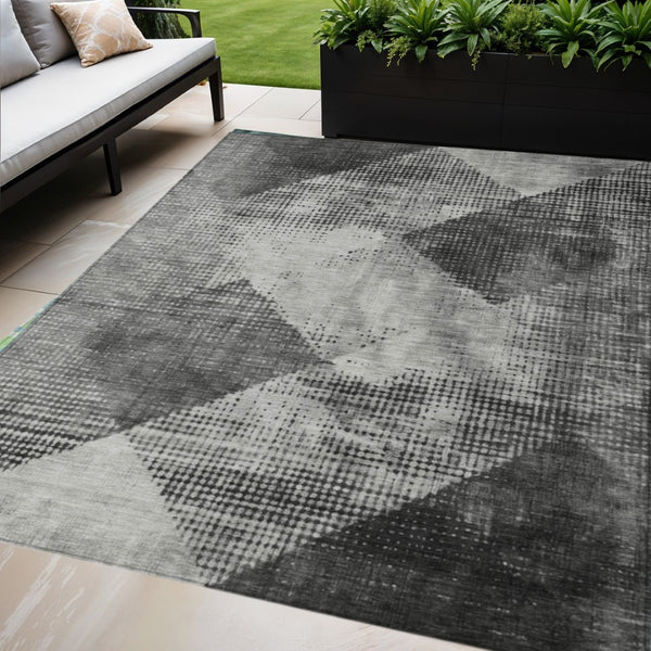 HomeRoots 5' Stylish Gray and Black Geometric Washable Area Rug for Indoor and Outdoor Spaces, Durable Design 5' X 8' 602846