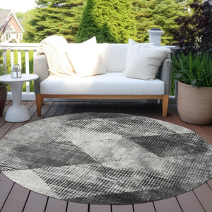 Homeroots 3' Brown And Beige Geometric Washable Area Rug – Perfect For Indoor And Outdoor High Traffic Spaces 8' Round Polyester 602847