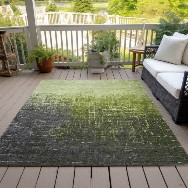 Homeroots 3' Blush And Dark Gray Ombre Washable Area Rug - Perfect For Indoor And Outdoor Spaces, Durable Design 10' X 14' Polyester 602886