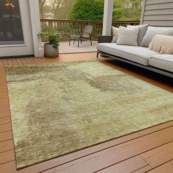 Homeroots 3' Brown & Light Yellow Abstract Rug – Stylish Washable Indoor/Outdoor Area Rug For Any Space 10' X 14' Polyester 602950