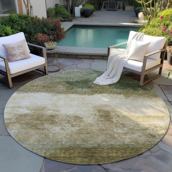 Homeroots 3' Enhance Your Space With A Stylish Fern Green & Beige Abstract Washable Indoor Outdoor Rug 8' Round Polyester 603019