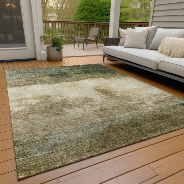 Homeroots 3' Enhance Your Space With A Stylish Fern Green & Beige Abstract Washable Indoor Outdoor Rug 9' X 12' Polyester 603021