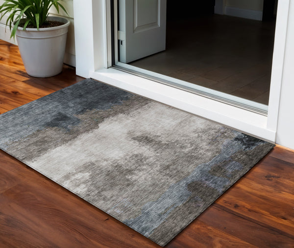 Homeroots 3' Enhance Your Space With A Stylish Fern Green & Beige Abstract Washable Indoor Outdoor Rug 3' X 5' Polyester 603023