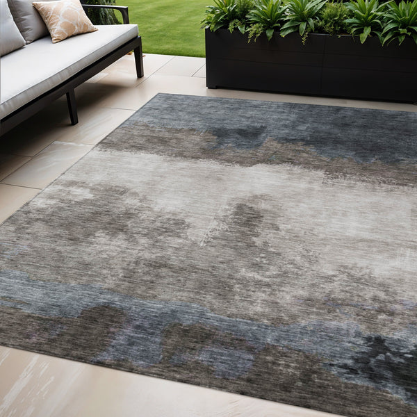 Homeroots 3' Enhance Your Space With A Stylish Fern Green & Beige Abstract Washable Indoor Outdoor Rug 5' X 8' Polyester 603024