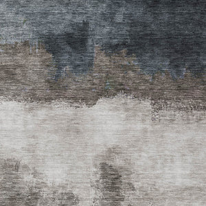 Homeroots 3' Enhance Your Space With A Stylish Fern Green & Beige Abstract Washable Indoor Outdoor Rug 5' X 8' Polyester 603024