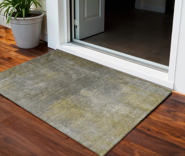 Homeroots 3' Transform Your Space With A Stunning Artichoke Green Gray And Gold Abstract Washable Rug 3' X 5' Polyester 603065