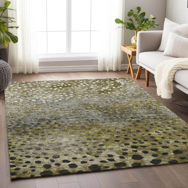 Homeroots 3' Stylish Artichoke Green Abstract Washable Area Rug For Indoor And Outdoor Spaces, Durable Design 8' X 10' Polyester 603080
