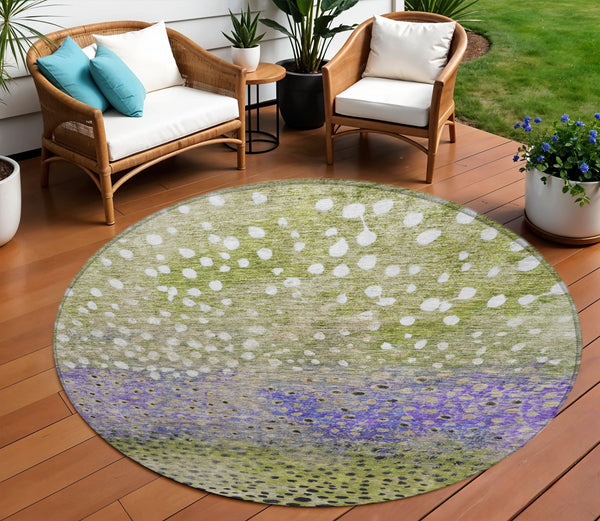 Homeroots 3' Stylish Artichoke Green Abstract Washable Area Rug For Indoor And Outdoor Spaces, Durable Design 8' Round Polyester 603091