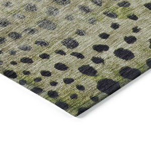 Homeroots 3' Stylish Artichoke Green Abstract Washable Area Rug For Indoor And Outdoor Spaces, Durable Design 8' Round Polyester 603091