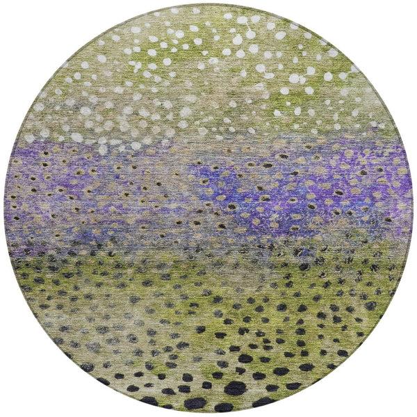 Homeroots 3' Stylish Artichoke Green Abstract Washable Area Rug For Indoor And Outdoor Spaces, Durable Design 8' Round Polyester 603091