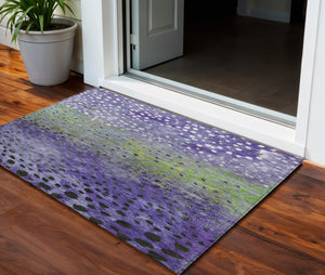 Homeroots 3' Stylish Artichoke Green Abstract Washable Area Rug For Indoor And Outdoor Spaces, Durable Design 3' X 5' Polyester 603101