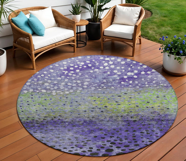 Homeroots 3' Stylish Artichoke Green Abstract Washable Area Rug For Indoor And Outdoor Spaces, Durable Design 8' Round Polyester 603103